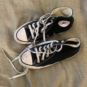 Women’s black high top converse allstar